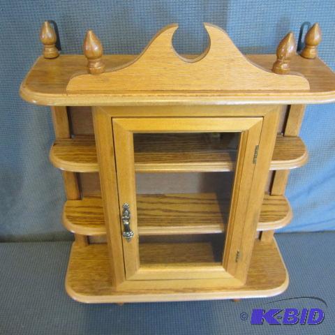 lot 65 image: Miniatures Display Shelf