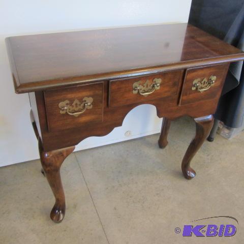 lot 69 image: Hall Table