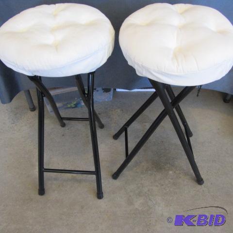 lot 70 image: Pair Folding Stools
