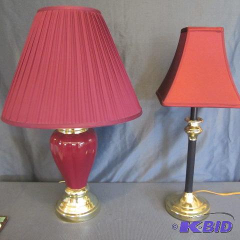 lot 72 image: Pair Table Lamps