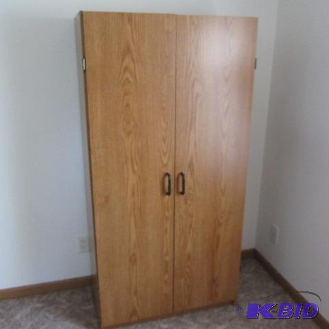 lot 9 image: Double Door Cabinet