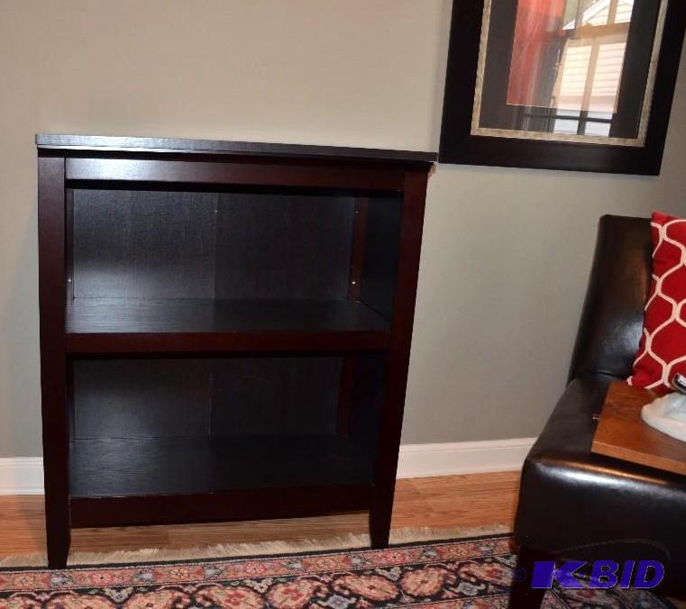 lot 20 image: Wood cabinet 31 x36x12" adjustable shelf...