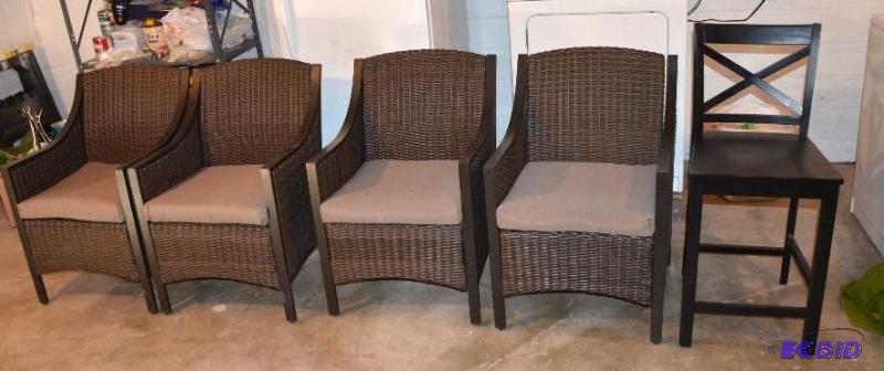 lot 33 image: Set of 4 matching wicker chairs with cushions...