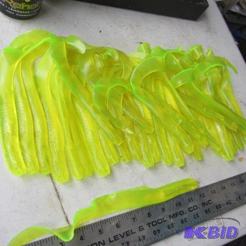 lot 218 image: Muskie Twister Tails