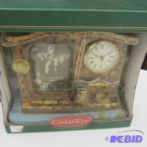 lot 244 image: Clock & Photo Holder