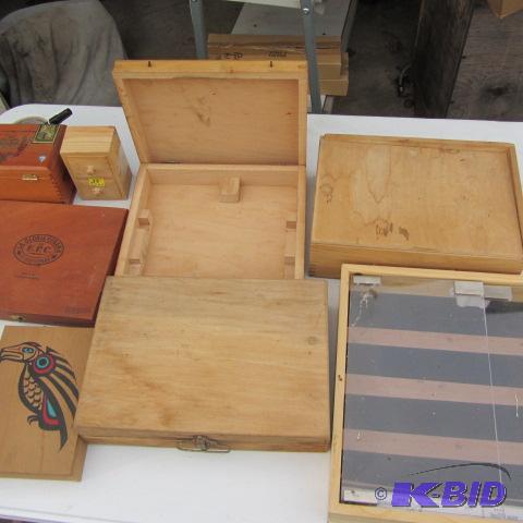 lot 252 image: Wooden Cigar Boxes