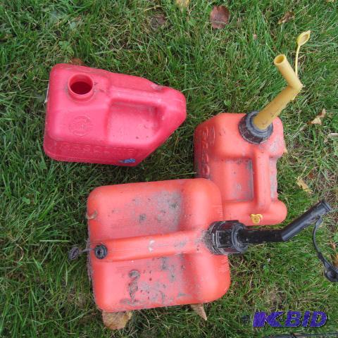 lot 30 image: Three Gas Cans