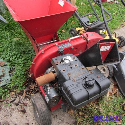 lot 4 image: MD 8hp Chipper Shredder