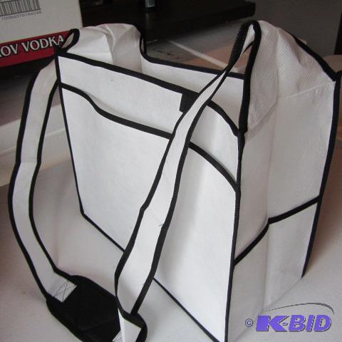 lot 44 image: Trade Show Totes
