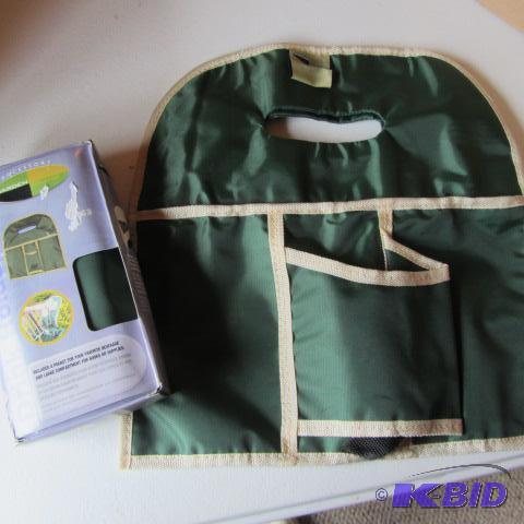 lot 67 image: Drink Holder Garden Bag