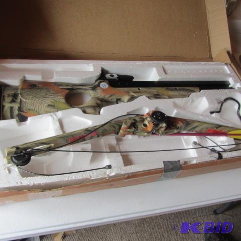 lot 78 image: Eagle Compound Cross Bow