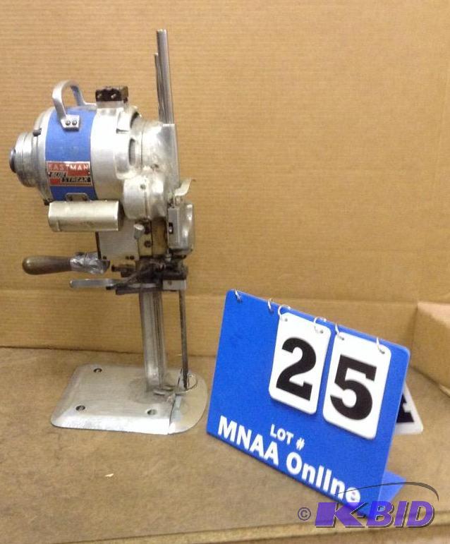 lot 25 image: Eastman Class 623 Blue Streak Fabric Cutting Machine
