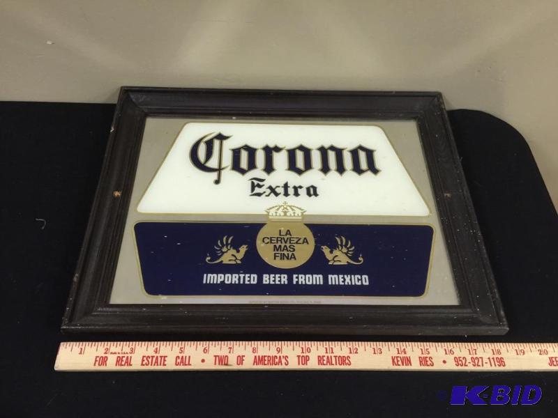 lot 21 image: Corona Extra Beer Mirror
