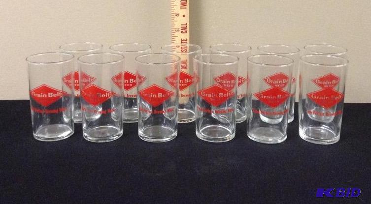lot 40 image: 12 Grain Belt Beer Glasses