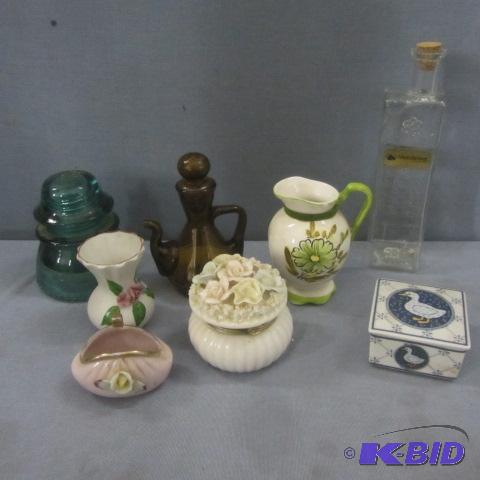 Insulator, Knick Knacks