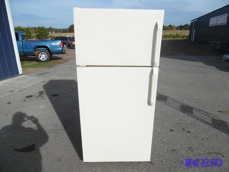 Refrigerator