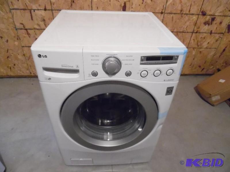 lot 4 image: NEW LG Front-Loading Washer - 3.6 cu ft - White