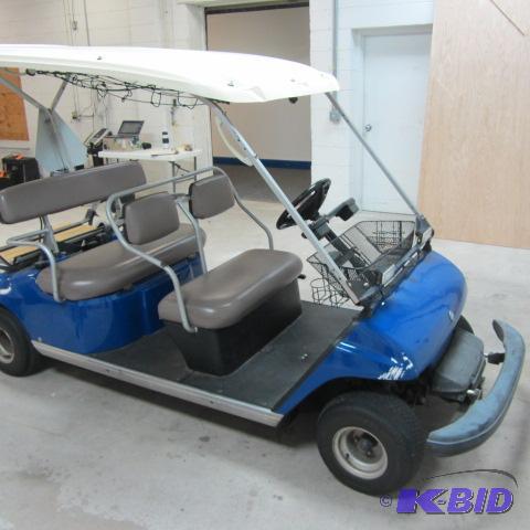lot 1 image: Yamaha Gas Golf Cart