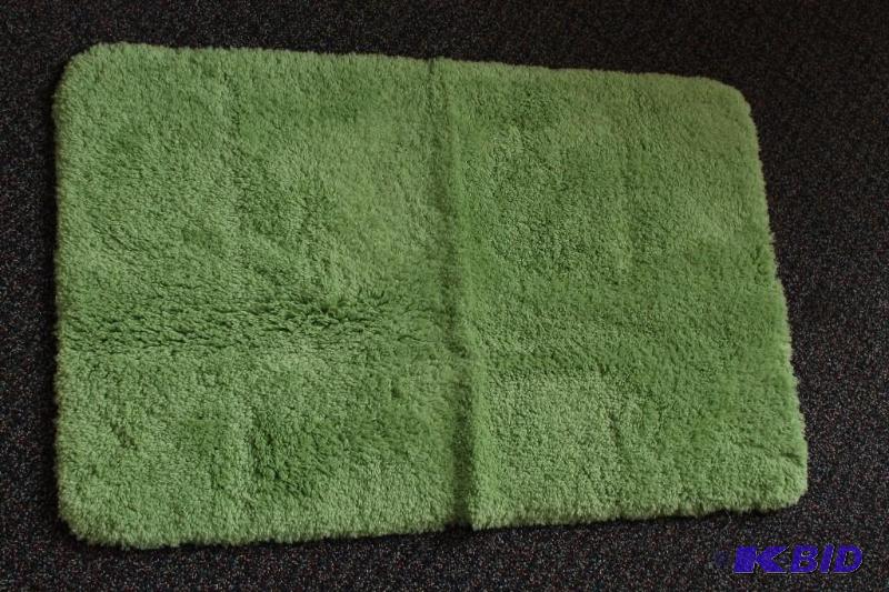 Plush Bath Rug