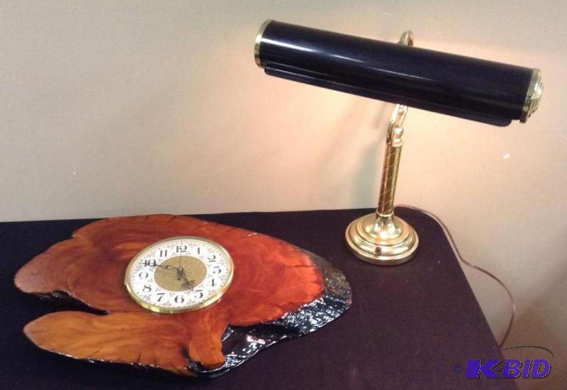 lot 16 image: Hand Crafted Heavy Slab Wood Clock and DeskPiano Lamp