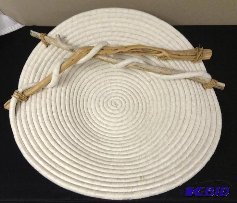 lot 2 image: Unique Contemporary Wall Decor