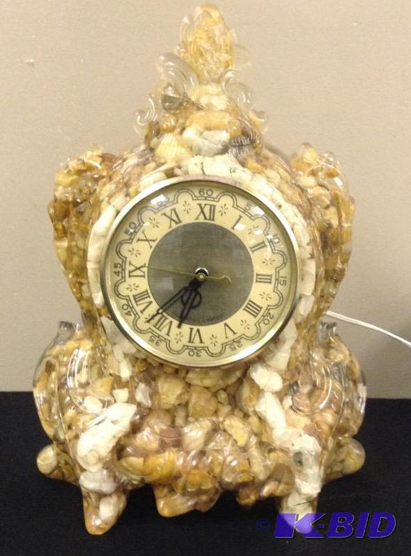 lot 22 image: Interesting ShelfMantle Clock Sessions Movement