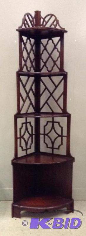 lot 3 image: Vintage Corner Shelf