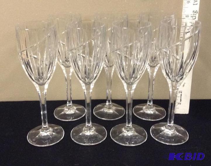 lot 42 image: Seven Nice Champagne or Wine Glasses