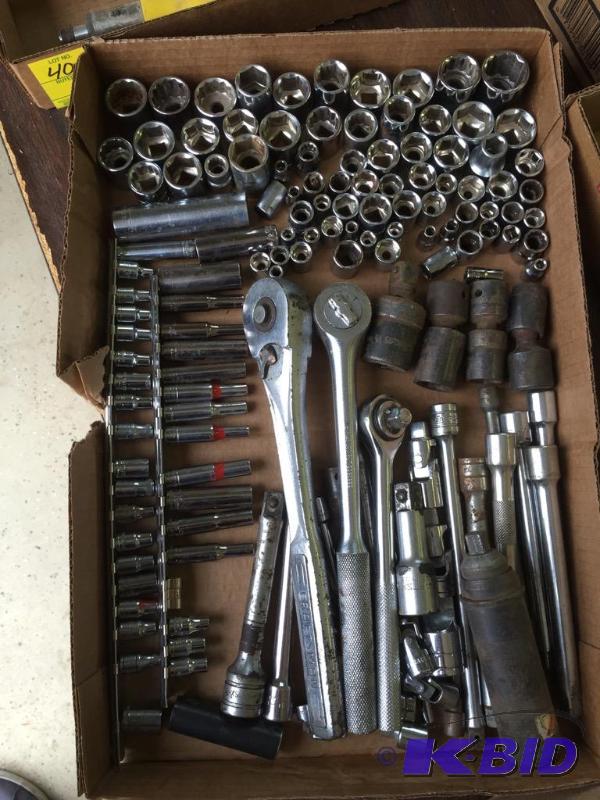 lot 41 image: Collection Snap-On, Craftsman & Cornwell Sockets & Drivers