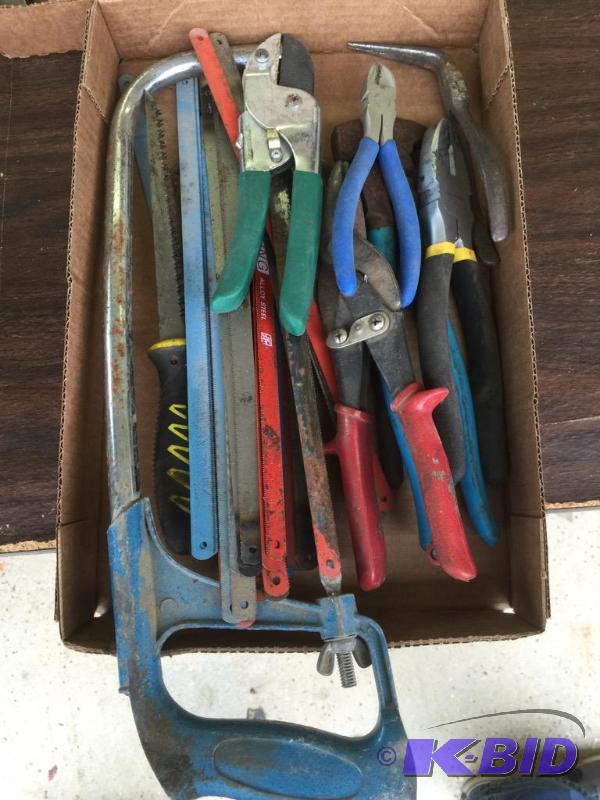 lot 43 image: Lot Saws, Blades, Wire Cutters & More