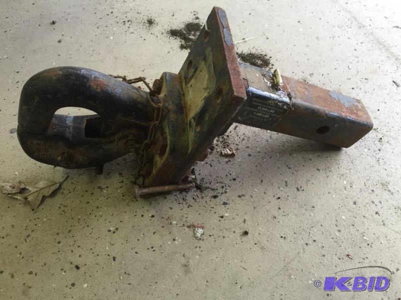 lot 54 image: Tow Hitch