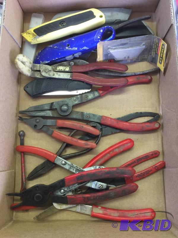 lot 61 image: Lot Snap Ring Pliers, Blue Point Cutters