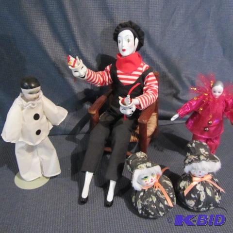 Porcelain Mime, Clowns