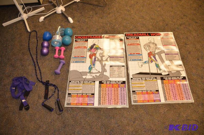 lot 107 image: Exercise equipment- Pilate balls 2 pounds, ju...