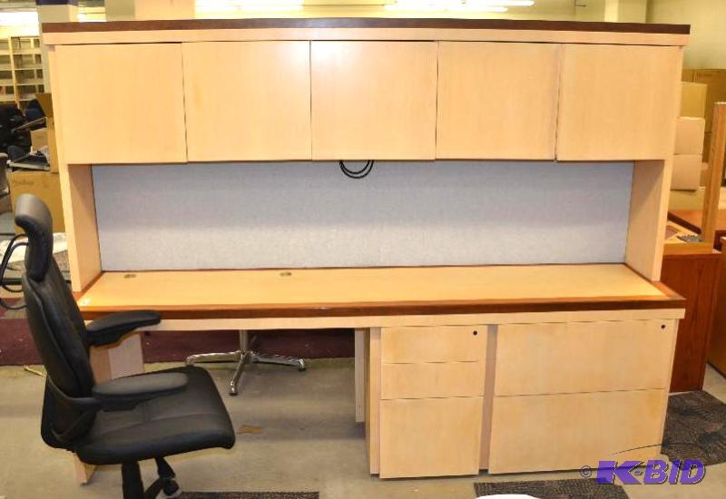 lot 108 image: Furniture