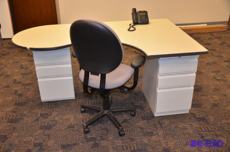 lot 52 image: L shaped desk  table with 2 white files 74x4...