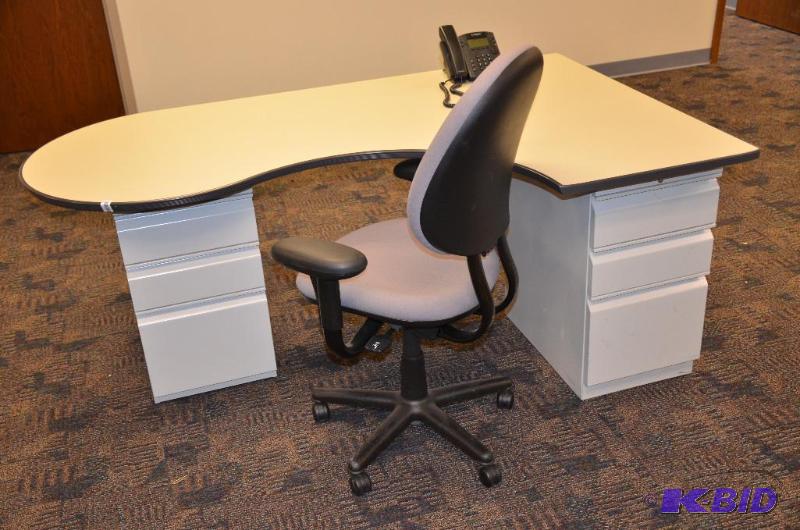 lot 65 image: L shaped desk top 46x74". Chair & fi...