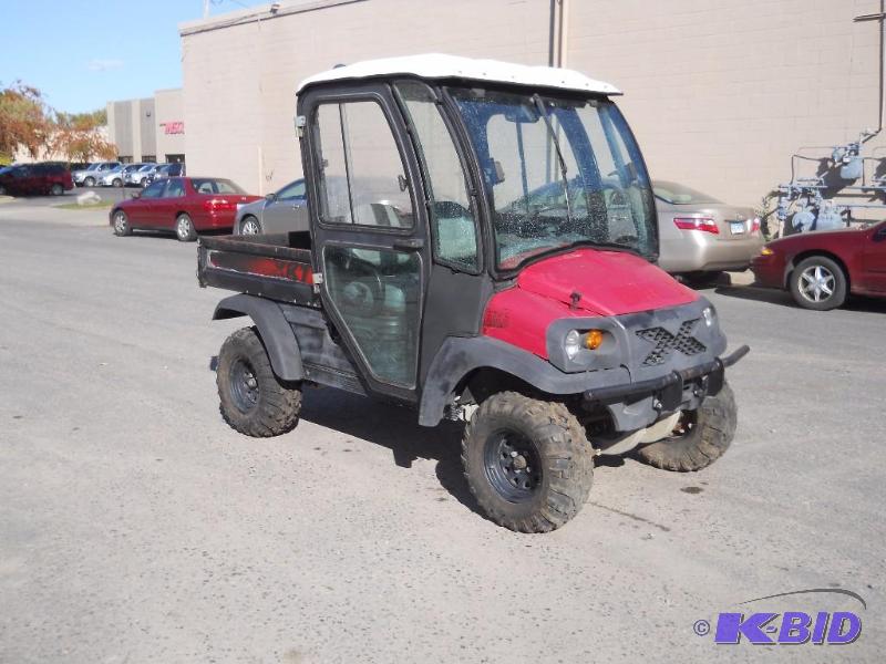 lot 3 image: 2011 Club Car XRT 1550 Utility Vehicle. NO RESERVE