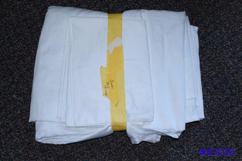 Queen Flat Sheet, 2 pillowcases