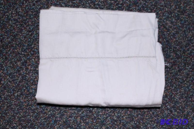 2 Standard Pillow Cases