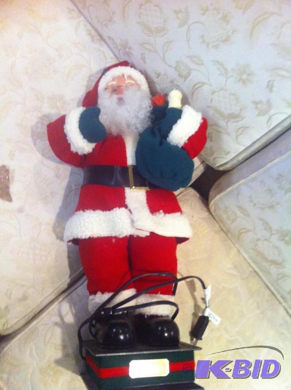 electric moving santa