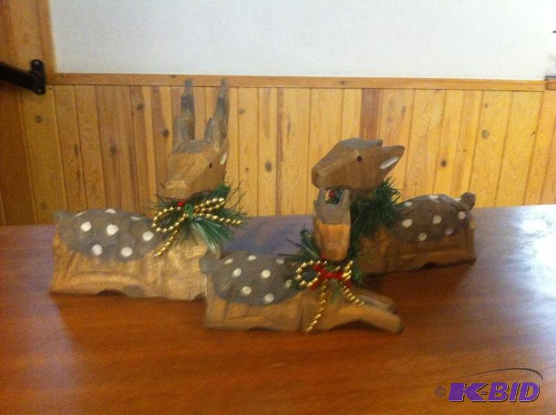 wood carved deer