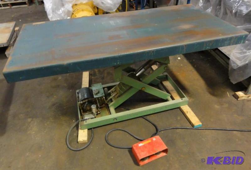 lot 11 image: Hydraulic Scissor Lift Table 36" x 72&qu...