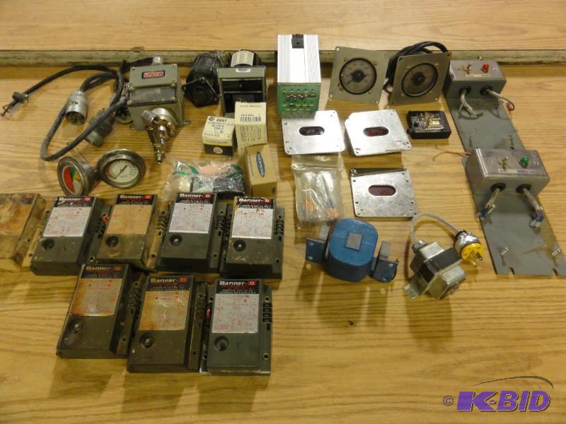 lot 115 image: Assorted Electronics to include Pressure Gau...