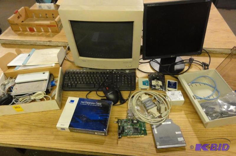 lot 118 image: Lot of Assorted Computer Electronics and Sign...