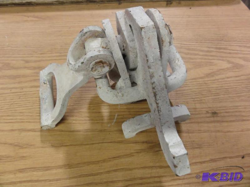 lot 163 image: Sheet Lifting Clamp...