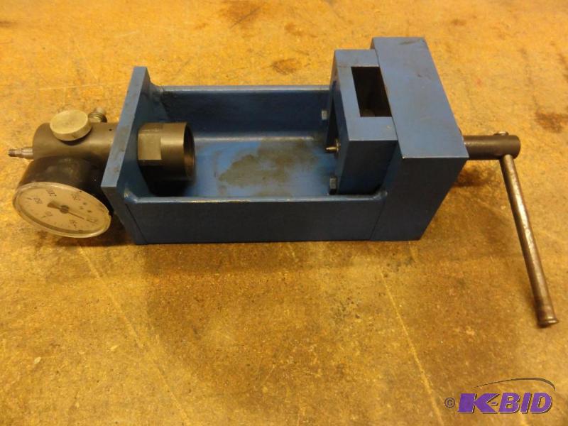 lot 164 image: 250Lb Compression Tool...