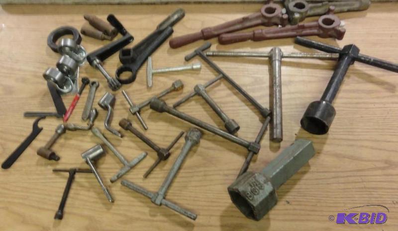 lot 168 image: Assorted Machine Tools and Handles...