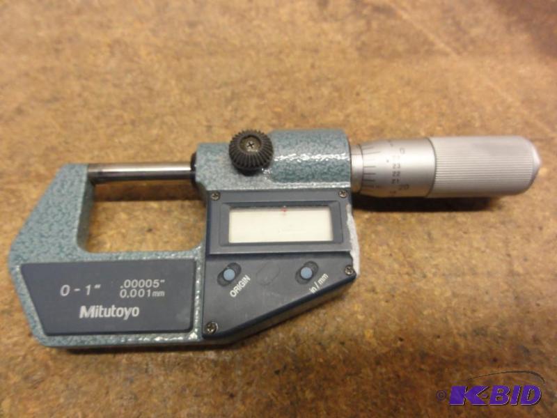 lot 194 image: Mitutoyo Digital Indicator, 0" - 1"...