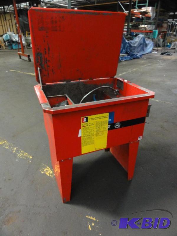 lot 21 image: Safety Kleen RT32 Rinse Tank Parts Washer  D...